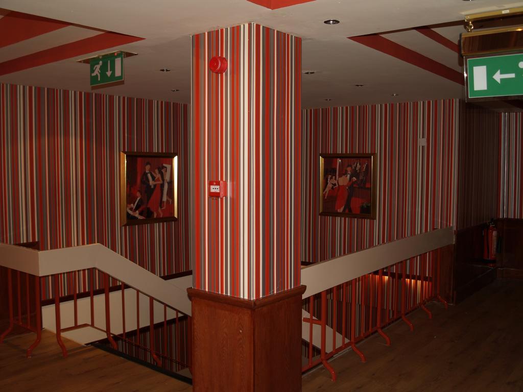Antonine Hotel Falkirk Eksteriør bilde